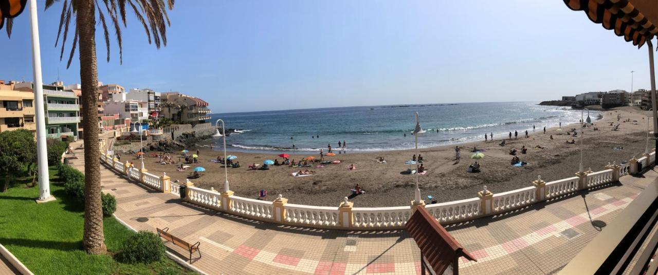 Espectacular En Primera Linea De La Playa Telde Bagian luar foto