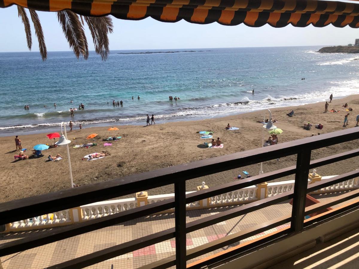 Espectacular En Primera Linea De La Playa Telde Bagian luar foto