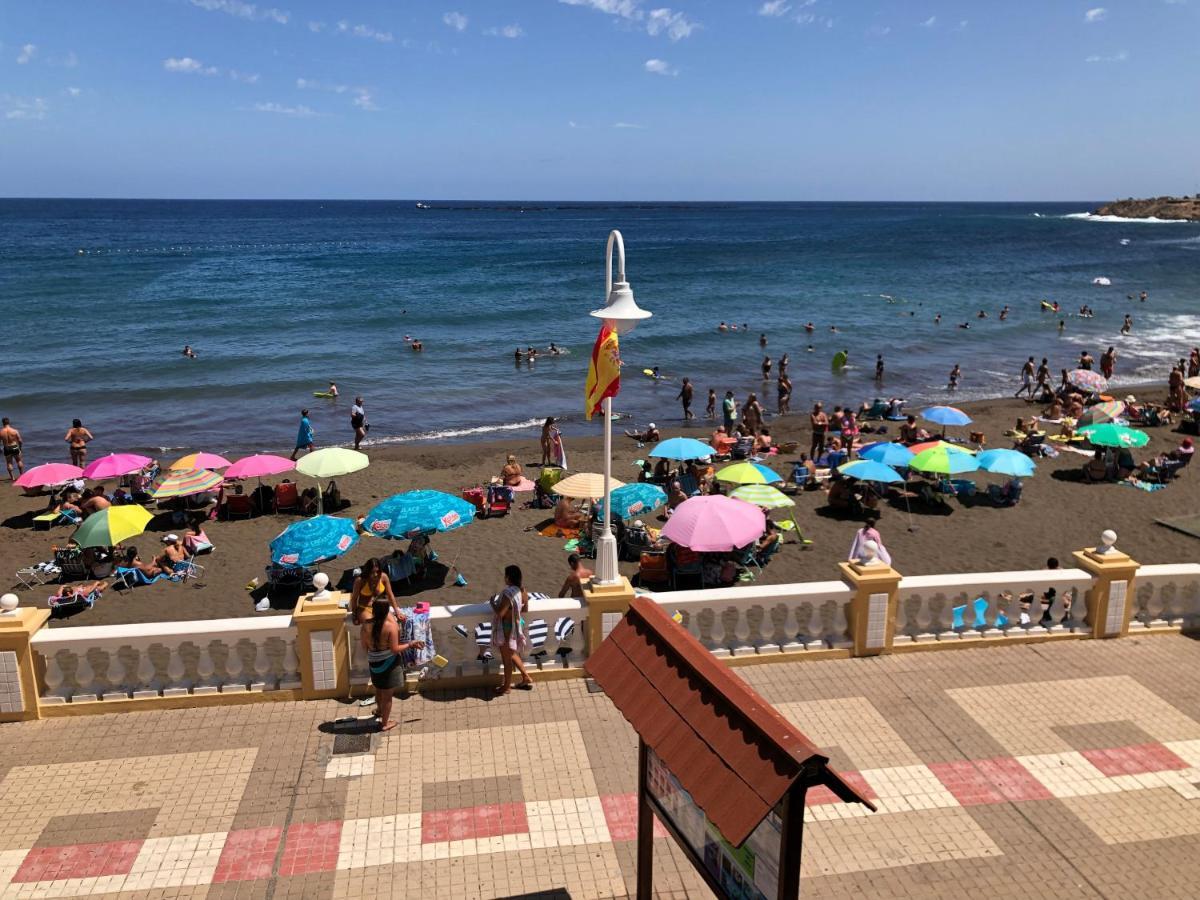 Espectacular En Primera Linea De La Playa Telde Bagian luar foto