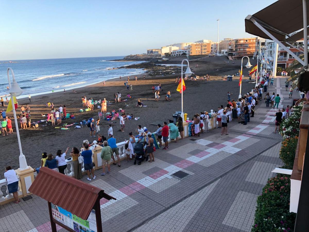 Espectacular En Primera Linea De La Playa Telde Bagian luar foto